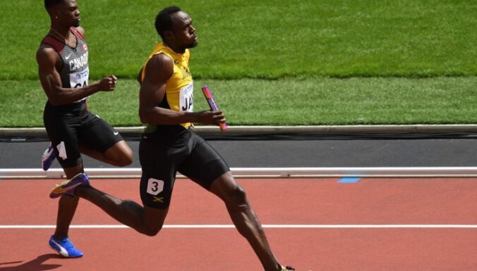 Bolts nodrošina Jamaikai PČ finālu 4x100 m sprintā
