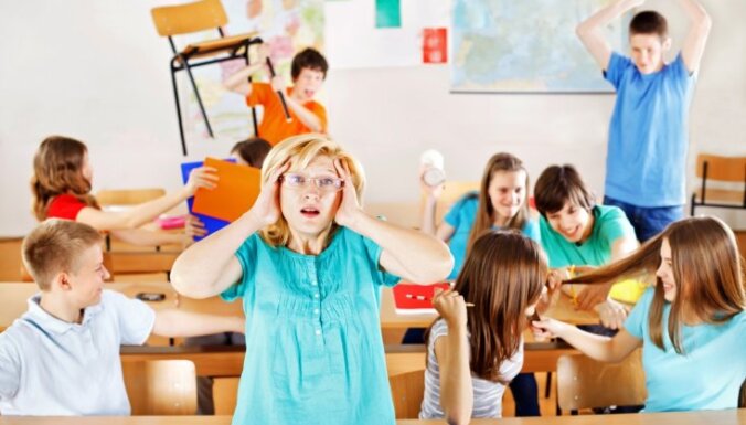 Экономист Банка Латвии: оптимизация школ увеличит число учащихся и повысит зарплаты учителям