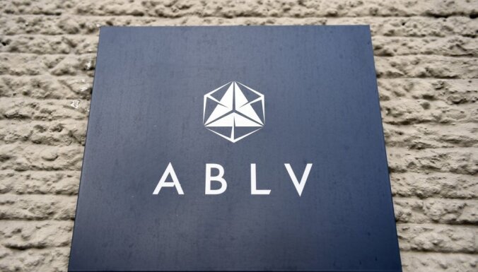 FKTK uz laiku aptur 'ABLV bank' klientu maksājumus; banka no LB aizņemsies līdz 480 miljoniem eiro (plkst. 2.35)