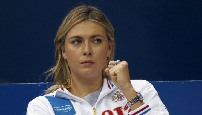 Шарапова не вышла на корт и россиянки неожиданно проиграли в Кубке Федерации