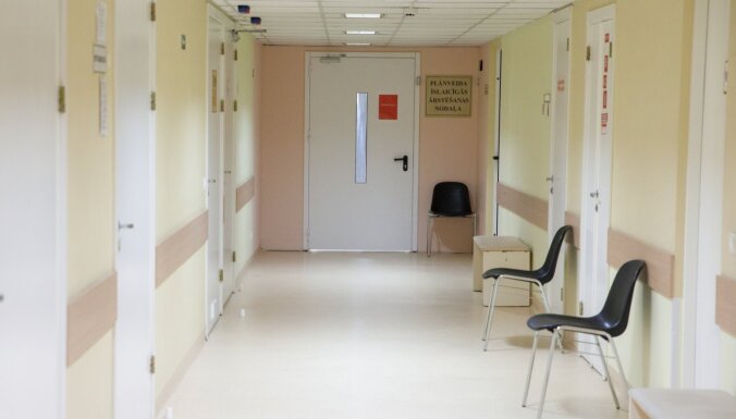 Даугавпилсская больница возобновила прием детей с острыми заболеваниями