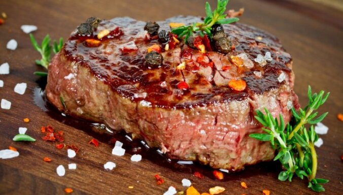 Главная ошибка при жарке мяса, которую допускают все