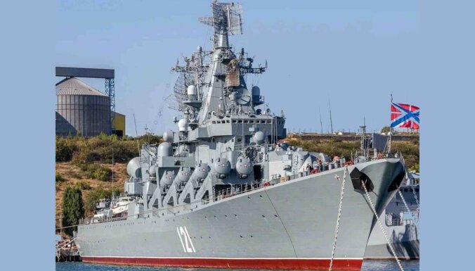 "Только скотские смски": семьи срочников, которые служили на крейсере "Москва", до сих пор не получили информации о судьбе родственников