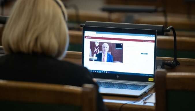 Pēc sešu stundu debatēm Saeima konceptuāli atbalsta 2021. gada budžetu. Teksta tiešraides arhīvs