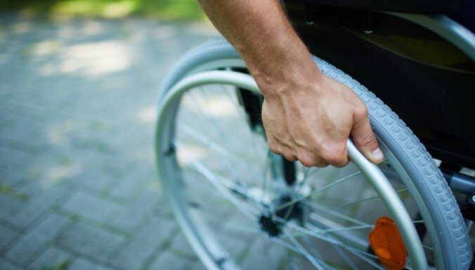 Diena: латвийцы с инвалидностью по-прежнему чувствуют себя ненужными