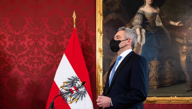 Austrijas kanclera amatā stājies Karls Nēhammers