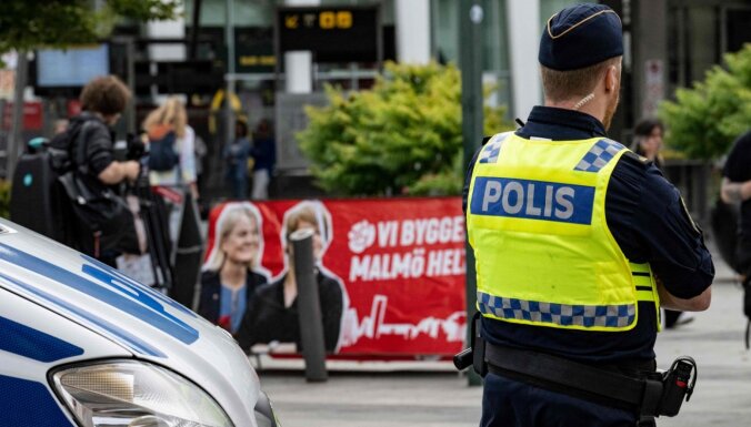 Bandu vardarbība Zviedrijā: aizturēti septiņi cilvēki