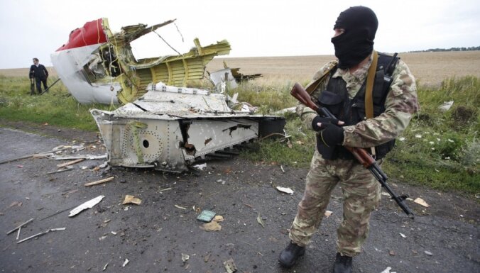 Krievija sēj apjukumu par MH17 notriekšanas lietu, uzskata Nīderlandes ārlietu ministrs