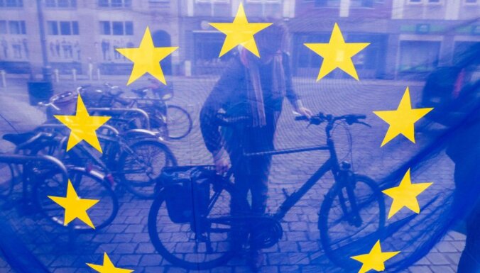 Брюссель: ЕС не может полностью прекратить выдачу виз россиянам