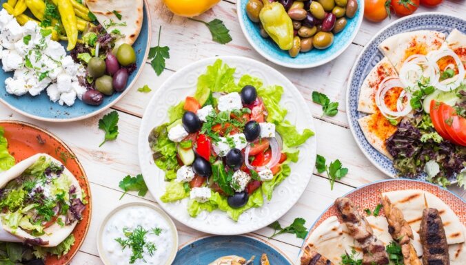 Grieķu gardēdība – špikeris karsto dienu ēdienkartei
