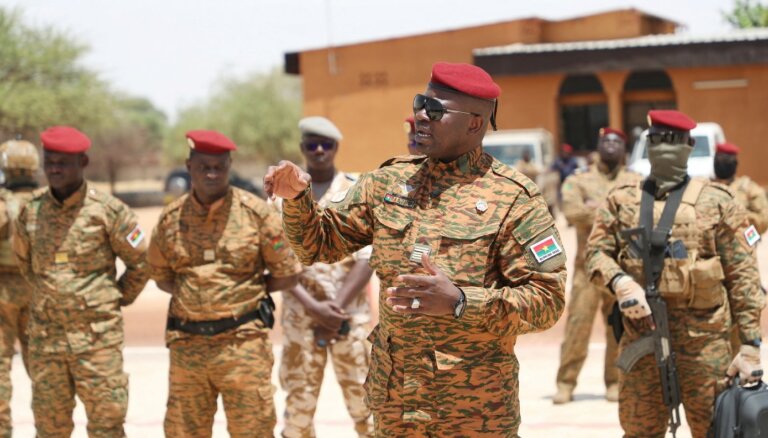 Burkinafaso armija atzīst, ka tās pretterorisma operācijā nogalināti arī civiliedzīvotāji