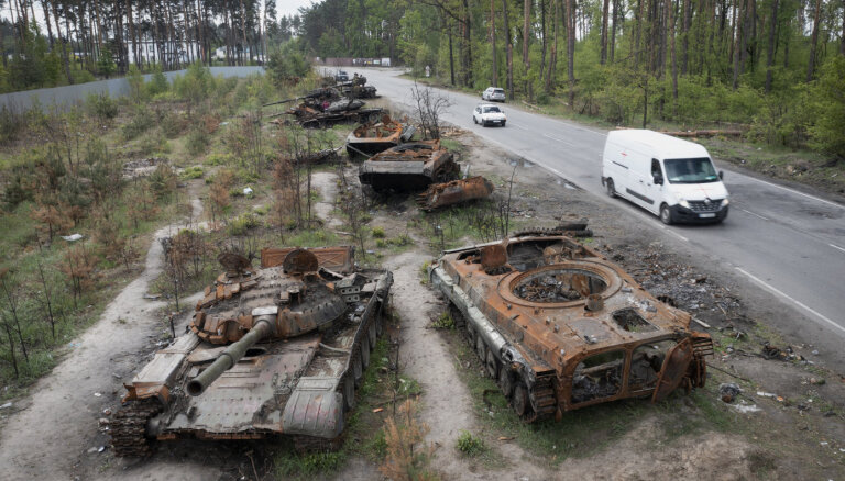 Пентагон: армия РФ потеряла в боях не менее 1000 танков и 36 самолетов