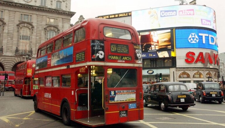 В Лондоне растет мода на экскурсии с гидами-бродягами