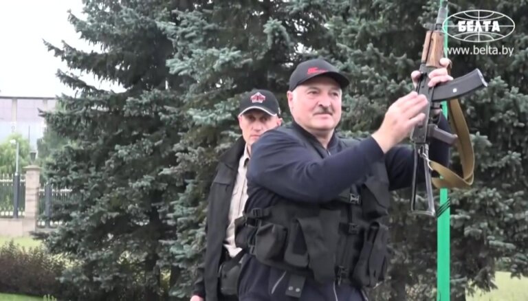 "Сверхдиктаторский орган": зачем Лукашенко расширяет функции Совбеза