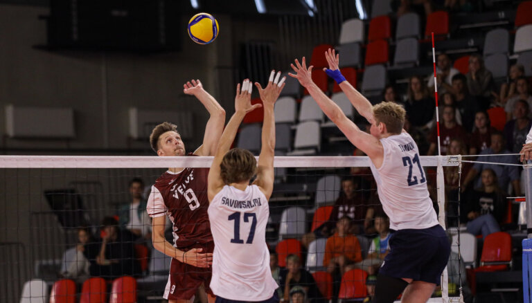 Сборная Латвии по волейболу крупно проиграла Финляндии в отборе на ЧЕ-2023
