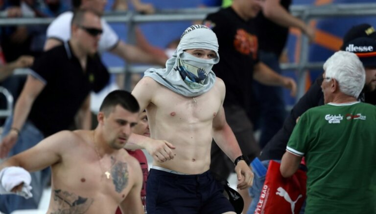Minhenē par 2016. gada uzbrukumu angļu faniem Marseļā aiztur krievu futbola huligānu