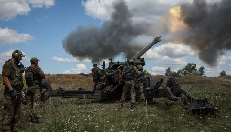 Lielbritānija: aizvadītajā nedēļā okupanti par prioritāti izvirzījuši spēku pastiprināšanu Ukrainas dienvidos