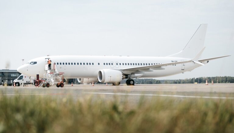 Latvijā bāzētā 'SmartLynx Airlines' sāk lidojumus ar videi draudzīgākām 'Boeing' lidmašīnām