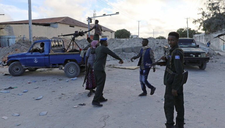 'Al Shabab' teroristi uzbrukuši armijas bāzei Somālijas centrālajā reģionā