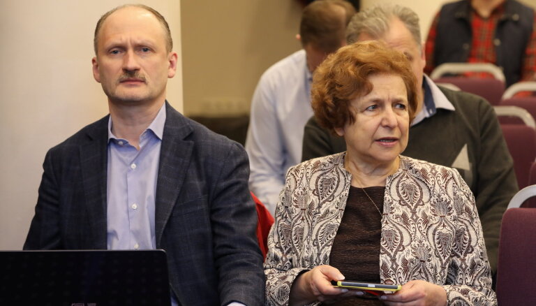 28 мая "Русский союз Латвии" проведет шествие от Парка победы к памятнику Свободы