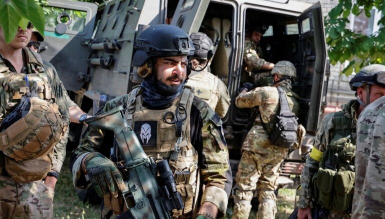 Amatpersona: Ukrainas karaspēkam būs jāatkāpjas no Severodoneckas
