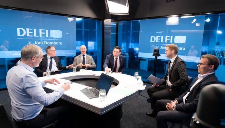 "Delfi TV с Янисом Домбурсом": на вопросы отвечает потенциальный Кабинет министров