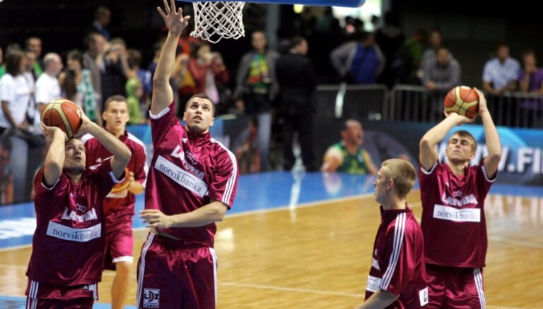 Latvijas vīriešu basketbola izlase EČ kvalifikācijas turnīra spēlē uzņem Nīderlandi