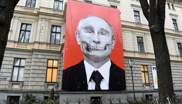 Šobrīd Ukrainā nav nodrošināti apstākļi mieram, pauž Kremlis