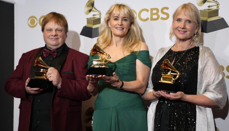 Lolitas Ritmanis veidotais albums saņēmis 'Grammy' balvu