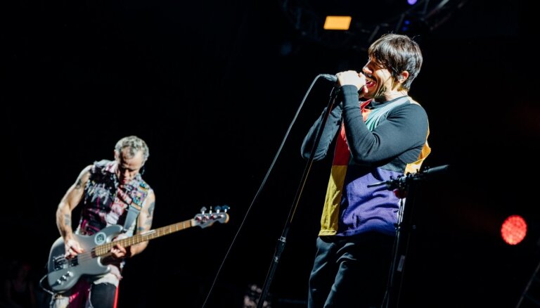 'Red Hot Chili Peppers' jestrā video izziņo 2022. gada turneju