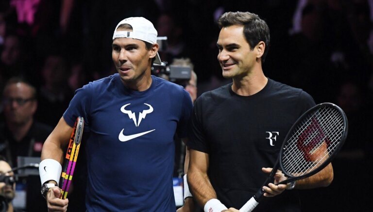 Leģendārais Federers savu pēdējo maču karjerā aizvadīs duetā ar Nadalu