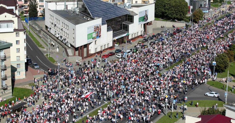 Thousands of people have gone on a protest march against the Lukashenko regime in Minsk