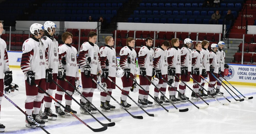 Latvian Under 18 ice hockey players score 10 goals against Canada West at World Junior Challenge tournament