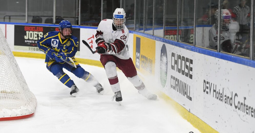 The Latvian Under 18 hockey team suffers a loss to the US team at the World Junior Challenge tournament