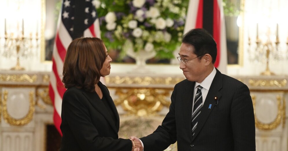 The United States and Japan condemn China’s actions in the Taiwan Strait