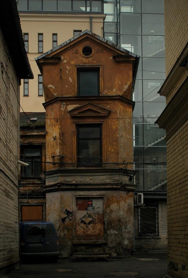 Спрятанная Рига: фотографии затерянных во времени уголков столицы