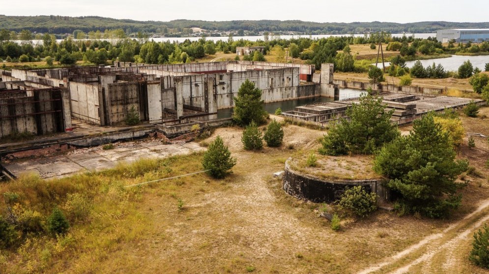 Почти как Чернобыль. Жуткие пейзажи заброшенной атомной электростанции в Польше
